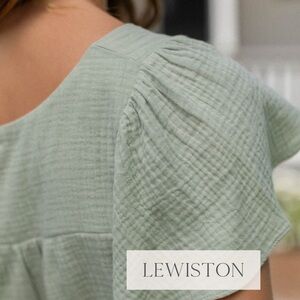 Neuflora Lewiston Top in Sage